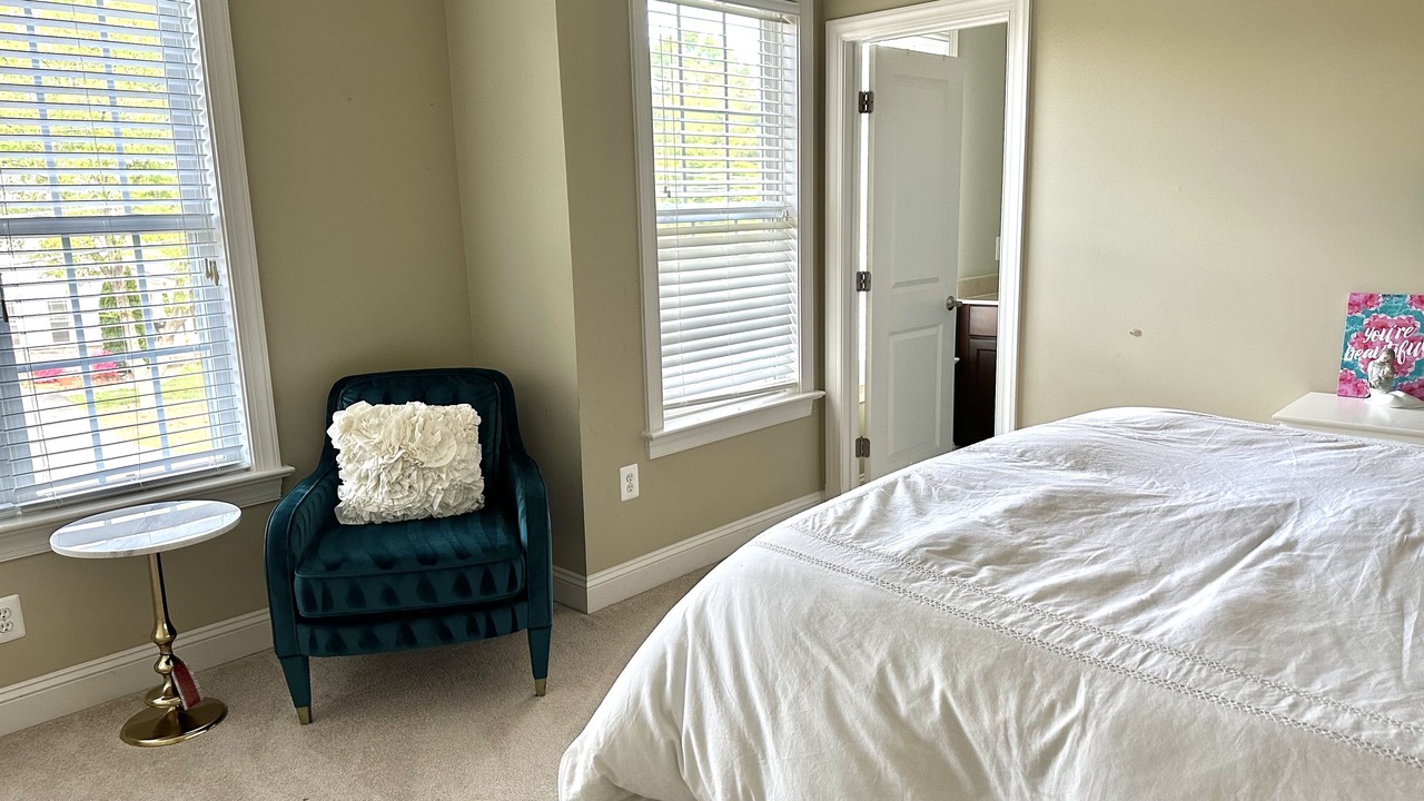 Photo of Bedroom in Fort Hunt