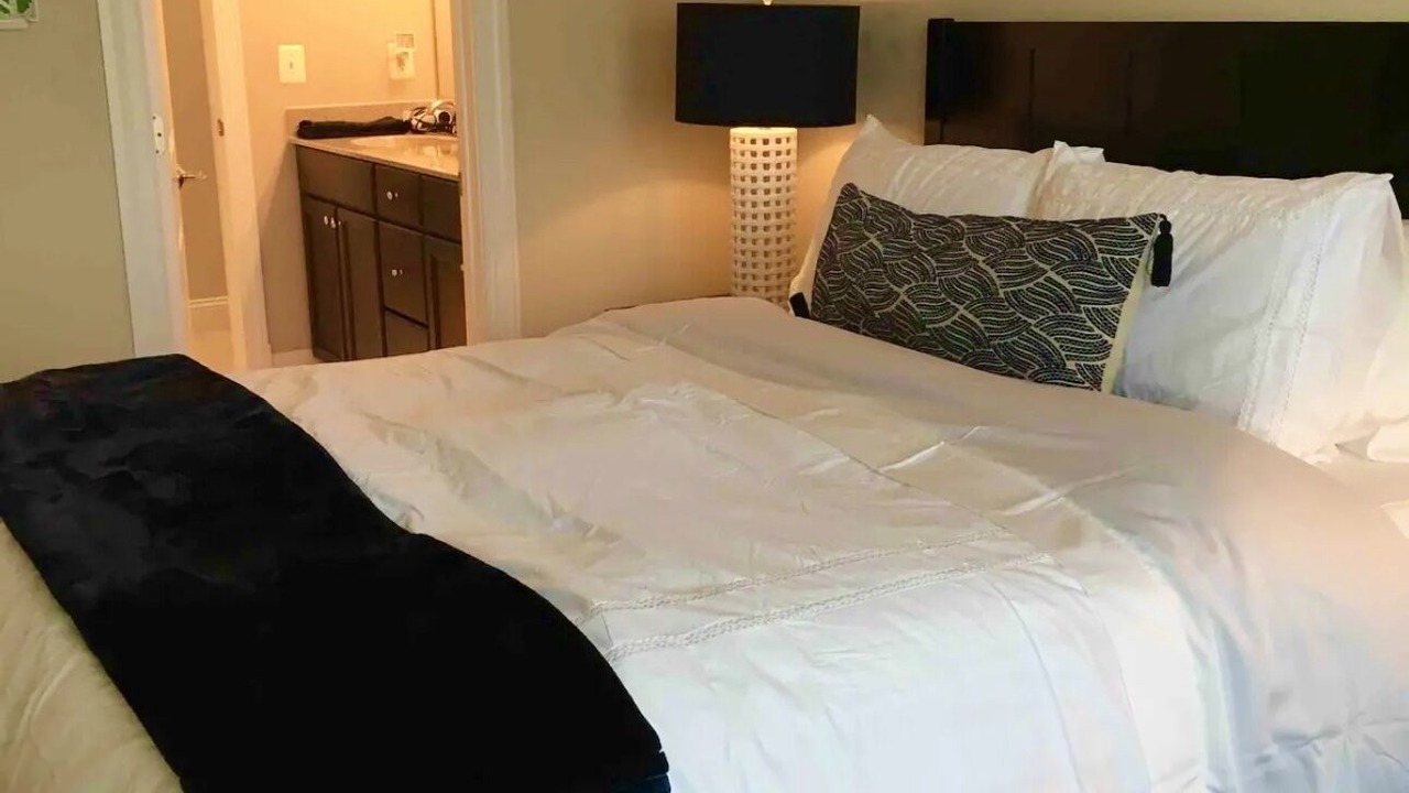 Photo of Bedroom in Fort Hunt