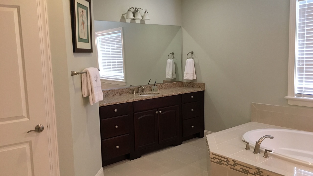 Photo of Bathroom in Fort Hunt
