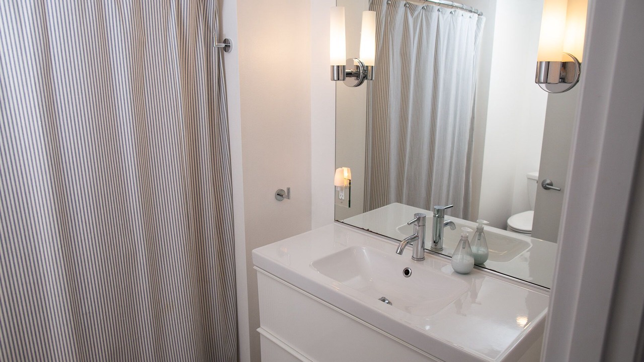 Photo of Bathroom in Neahkahnie Beach