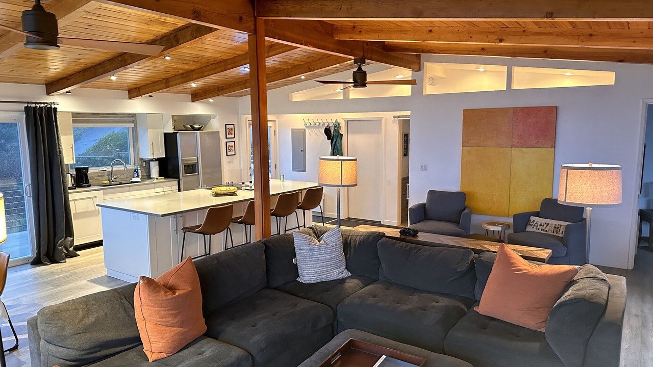 Photo of Livingroom in Neahkahnie Beach