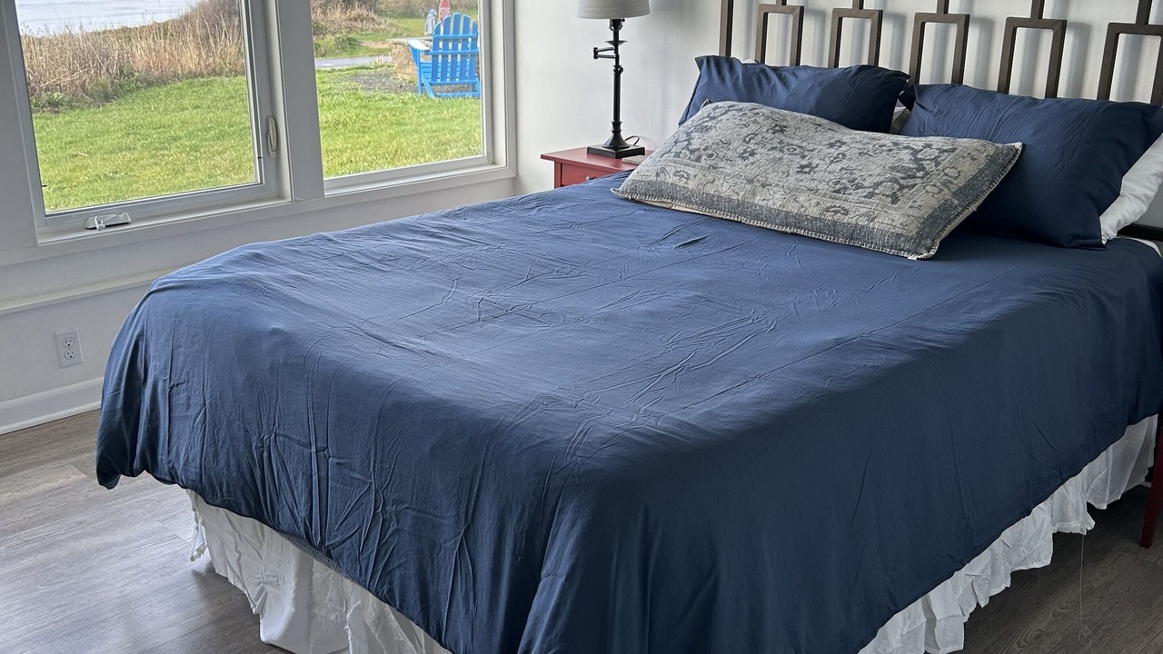 Photo of Bedroom in Neahkahnie Beach