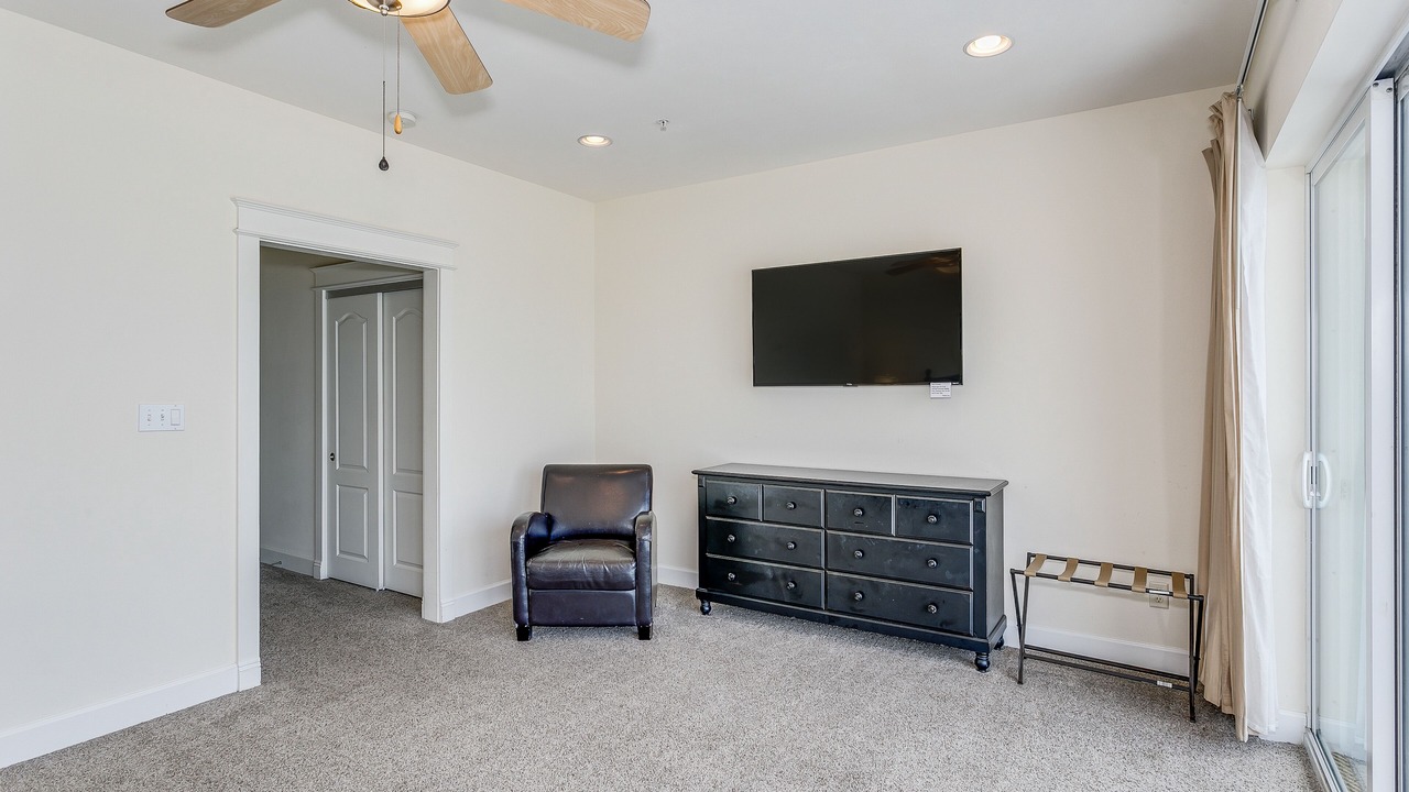 Photo of Bedroom in White Sands