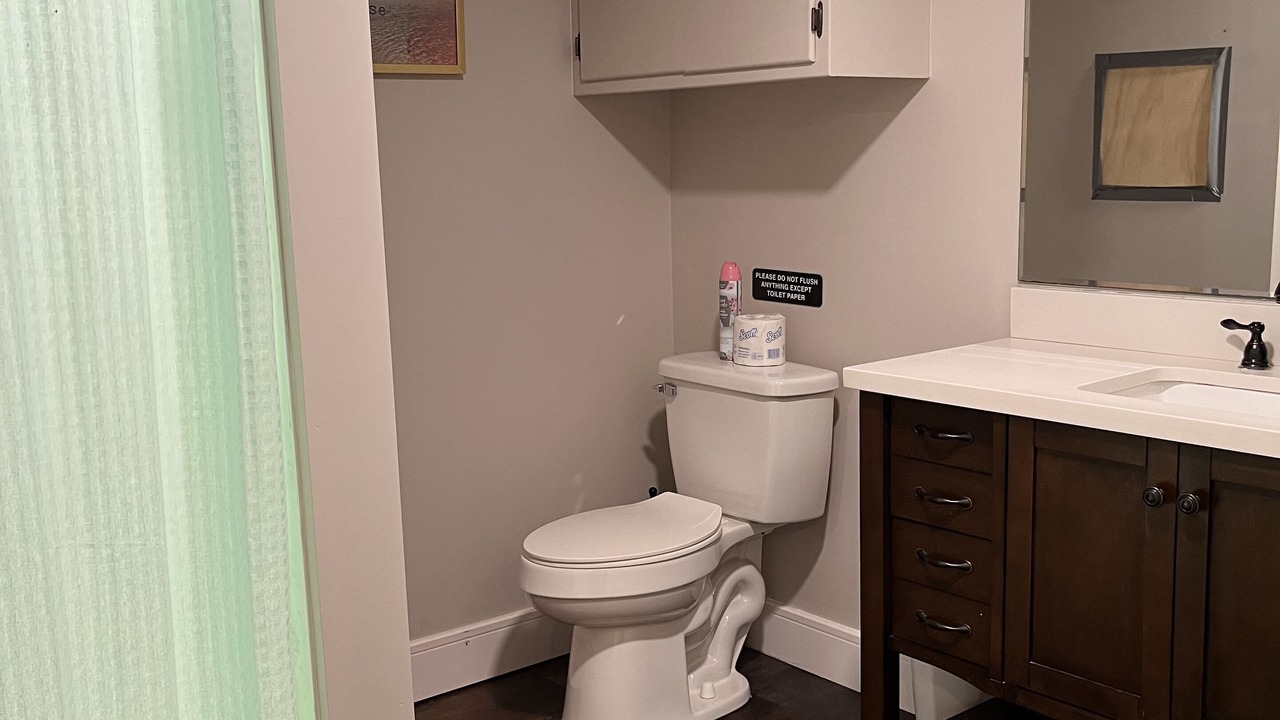Photo of Bathroom in Treasure Lake