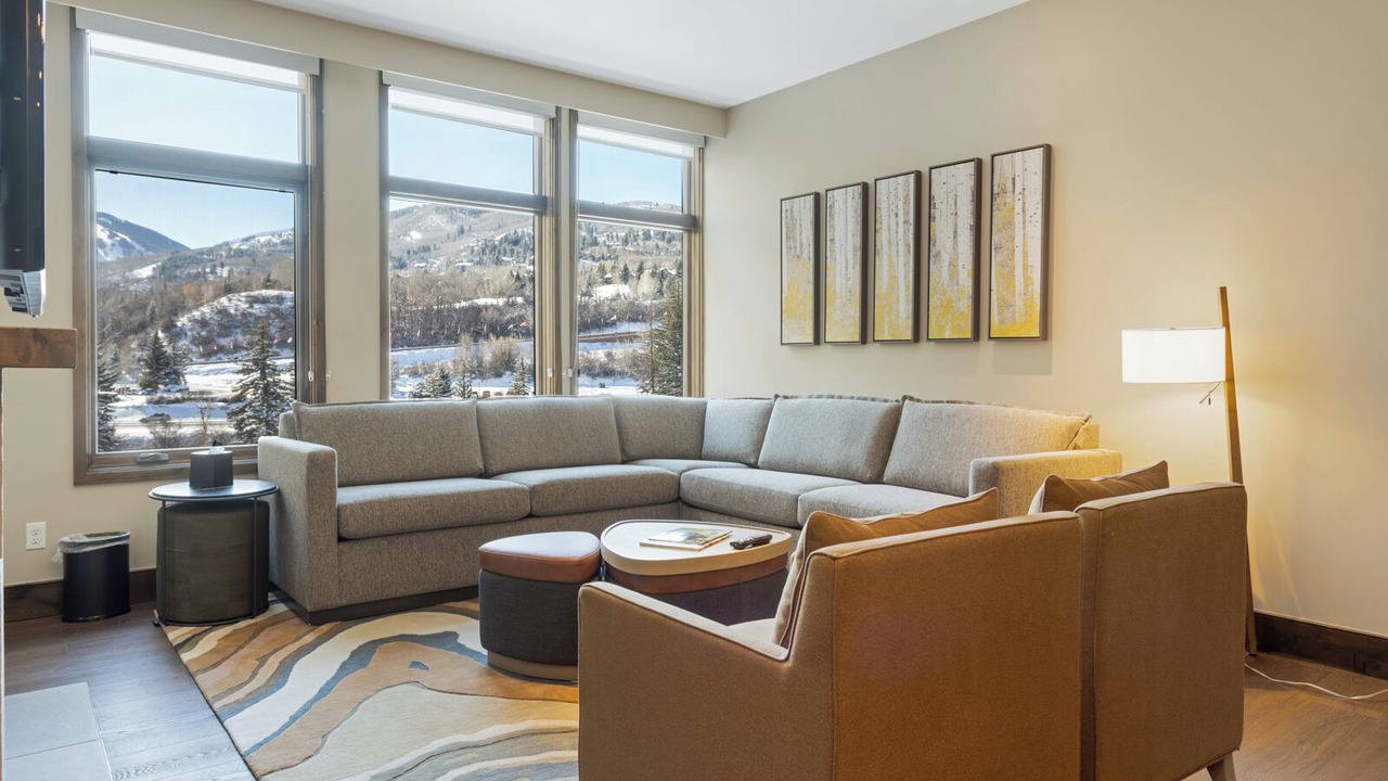 Photo of Livingroom in Avon