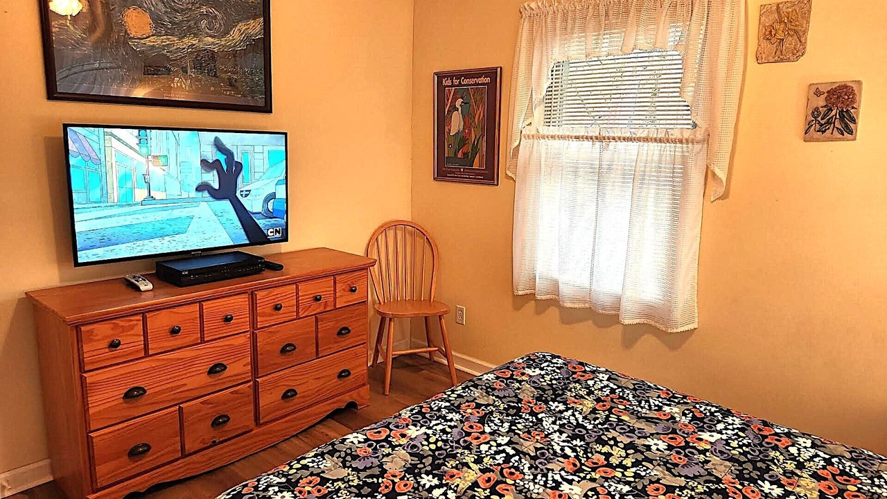 Photo of Bedroom in Salem