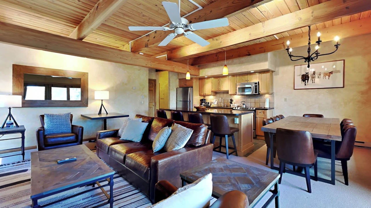 Photo of Livingroom in Snowmass Village