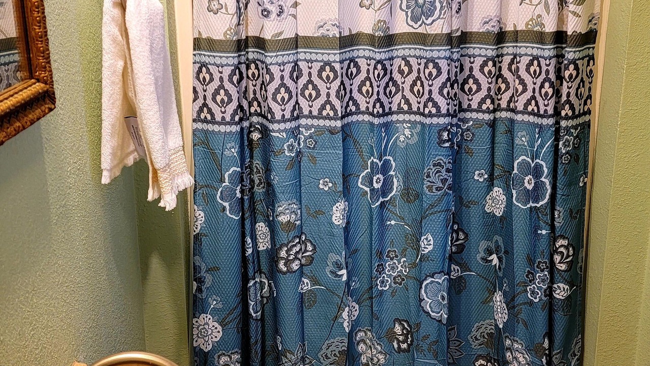 Photo of Bathroom in Lupton City