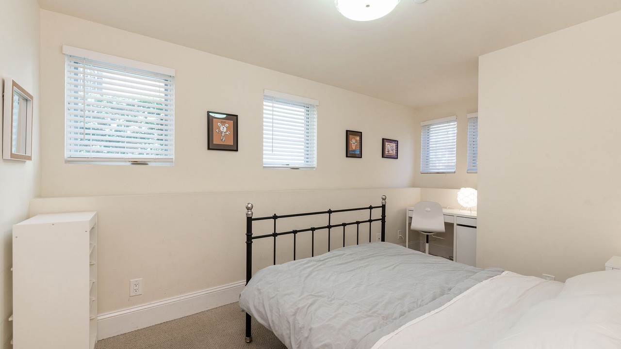 Photo of Bedroom in Lower Pacific Heights