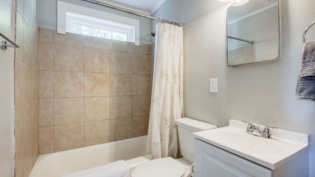Photo of Bathroom in Woodbine