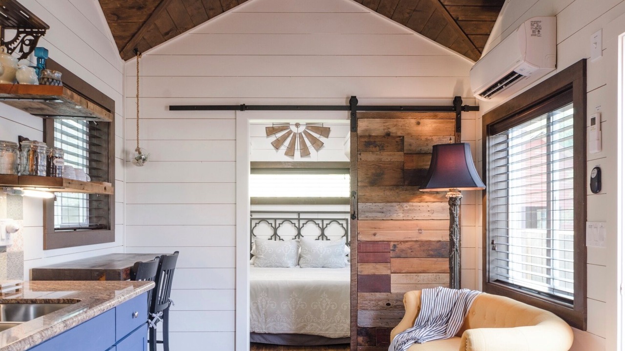 Photo of Bedroom in Alberta Arts District