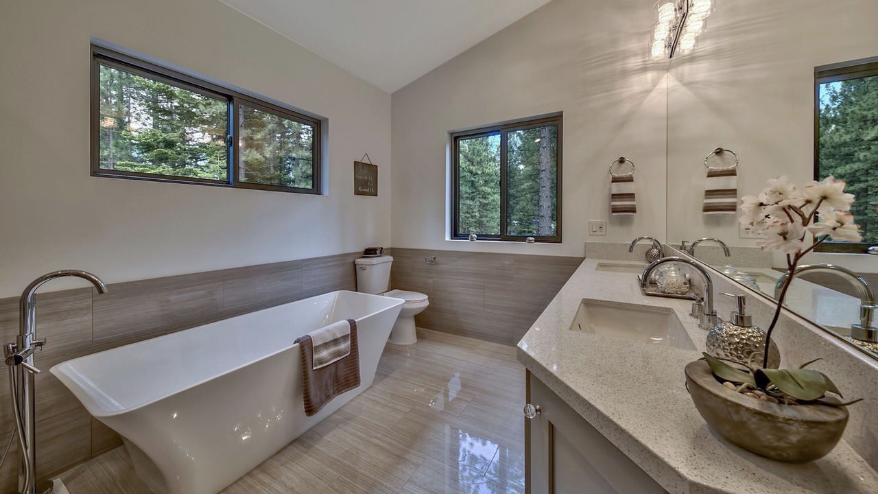 Photo of Bathroom in North Upper Truckee