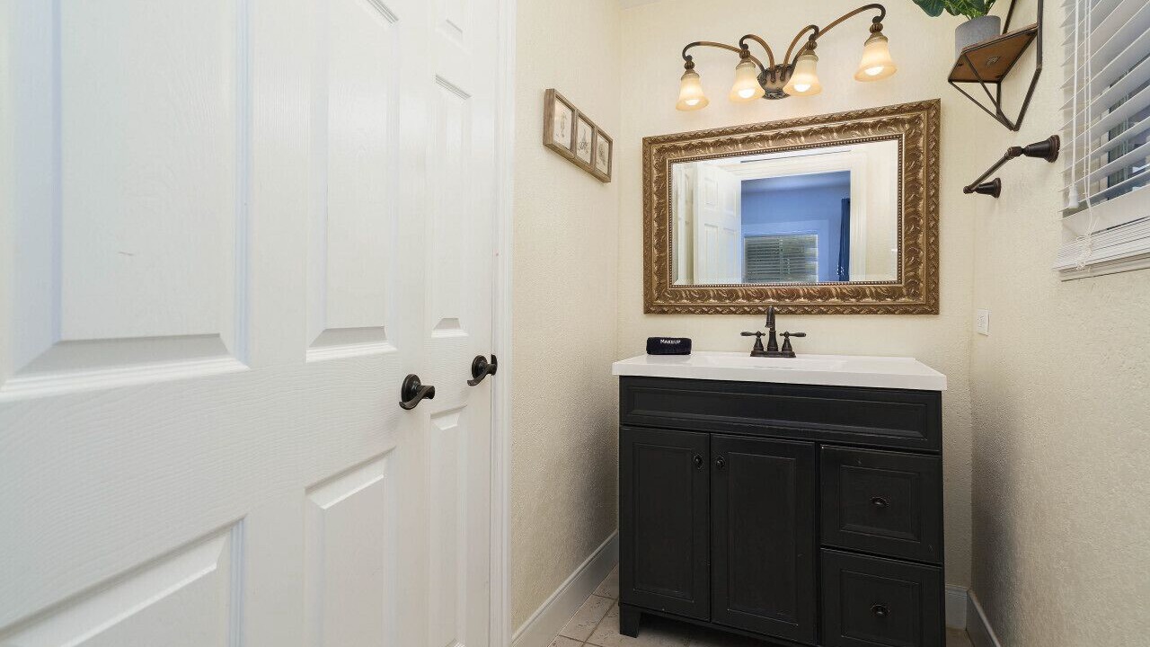 Photo of Bathroom in Vance Jackson