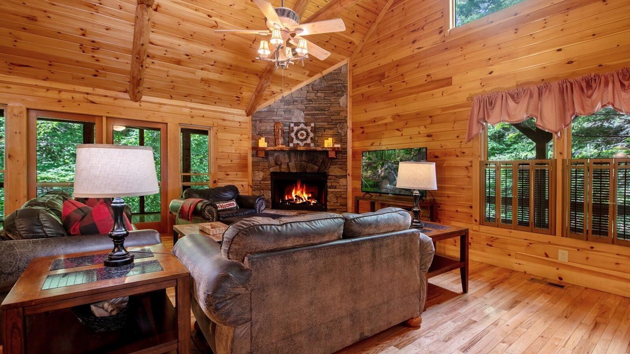 Photo of Bedroom in Foxfire Estates