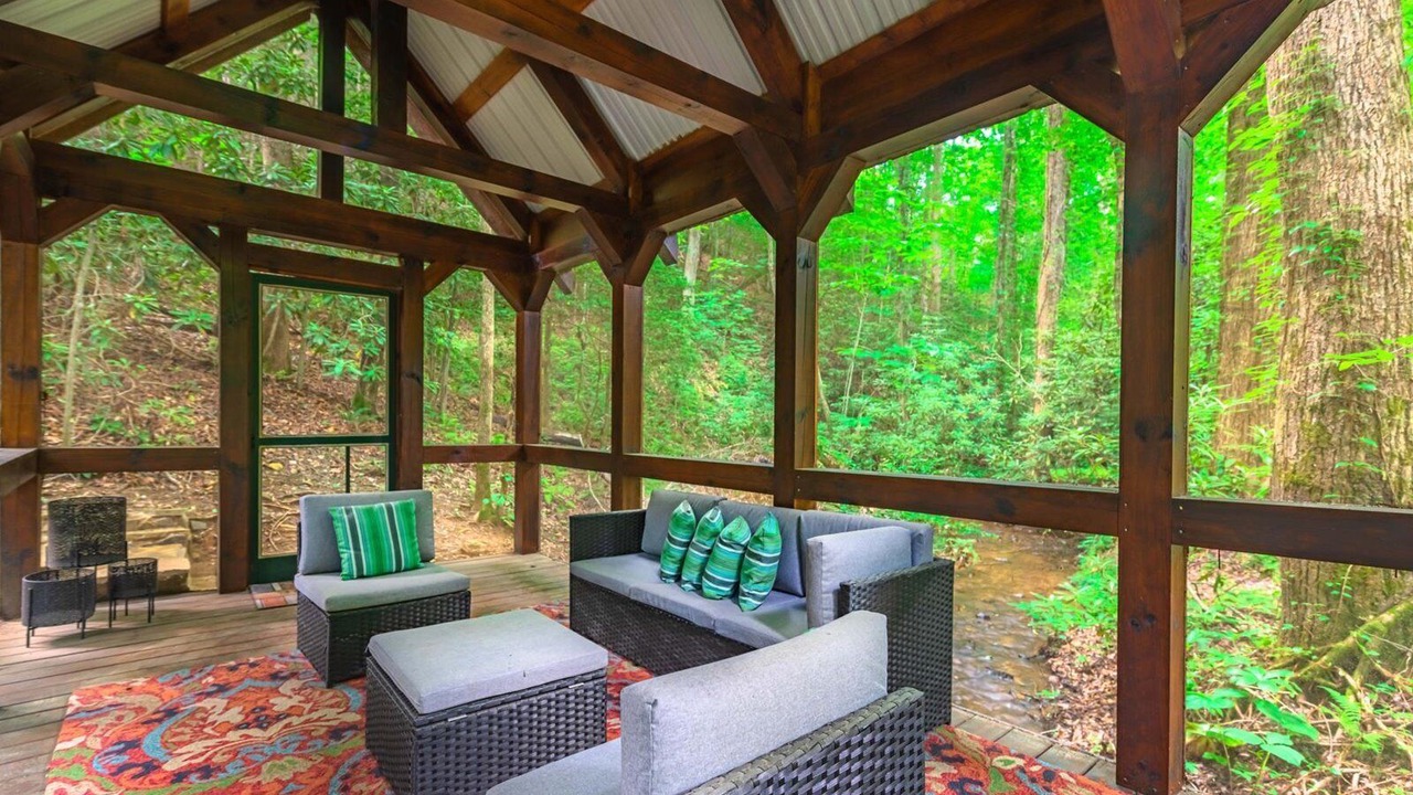 Photo of Outdoor in Foxfire Estates