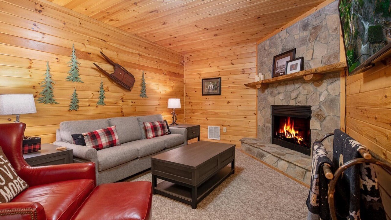 Photo of Bedroom in Foxfire Estates