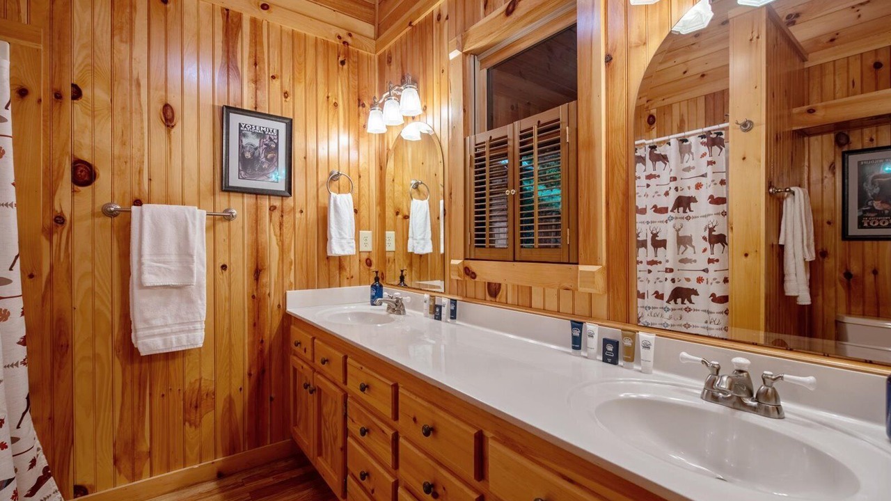 Photo of Bathroom in Foxfire Estates