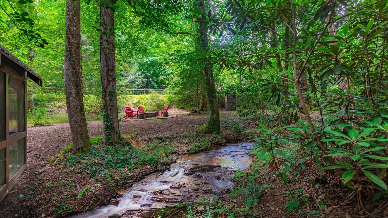 Photo of Others in Foxfire Estates