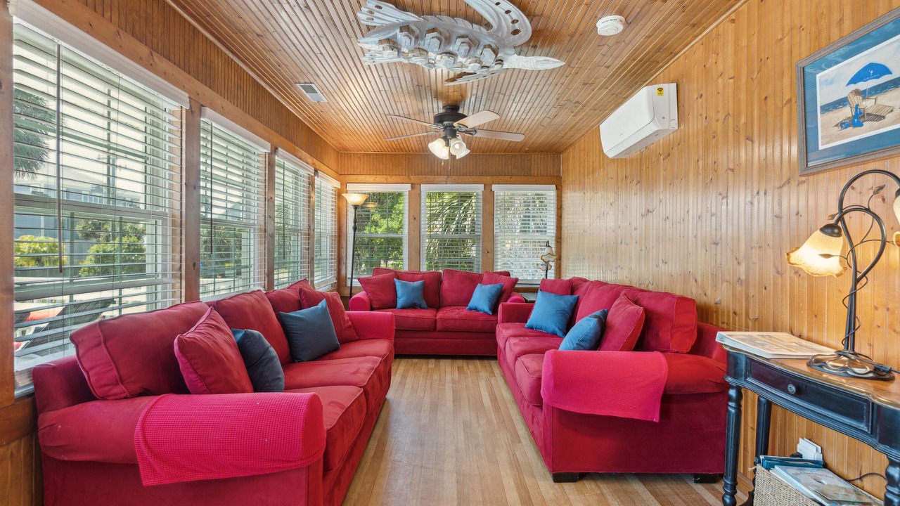Photo of Livingroom in Folly Beach