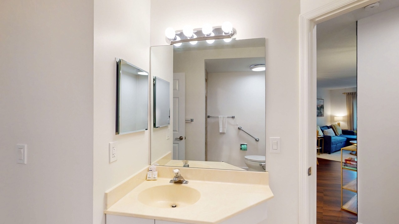 Photo of Bathroom in Shipyard Plantation