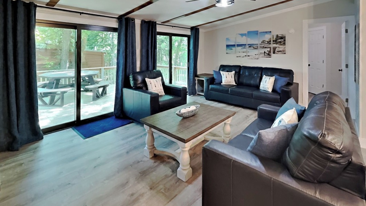 Photo of Livingroom in Put-in-Bay