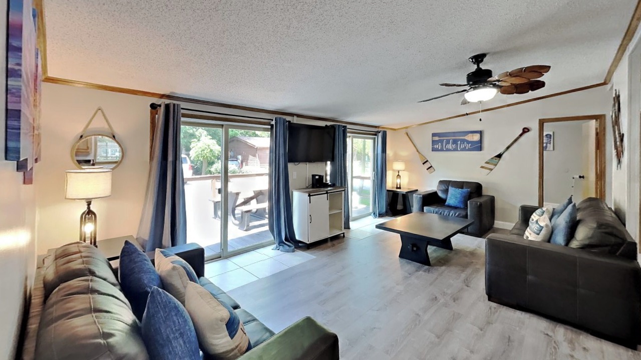 Photo of Livingroom in Put-in-Bay