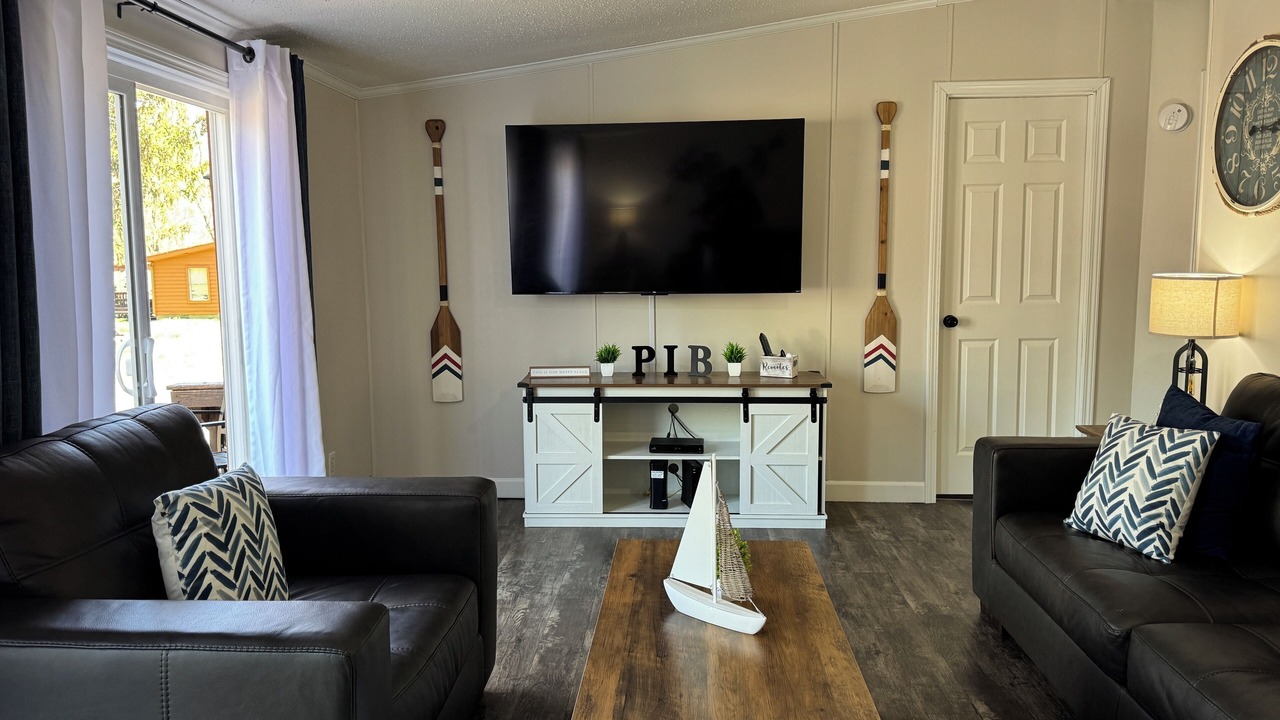 Photo of Livingroom in Put-in-Bay