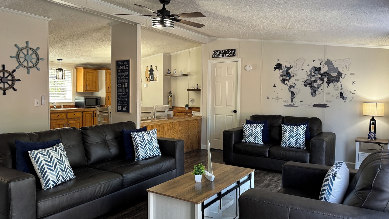 Photo of Livingroom in Put-in-Bay
