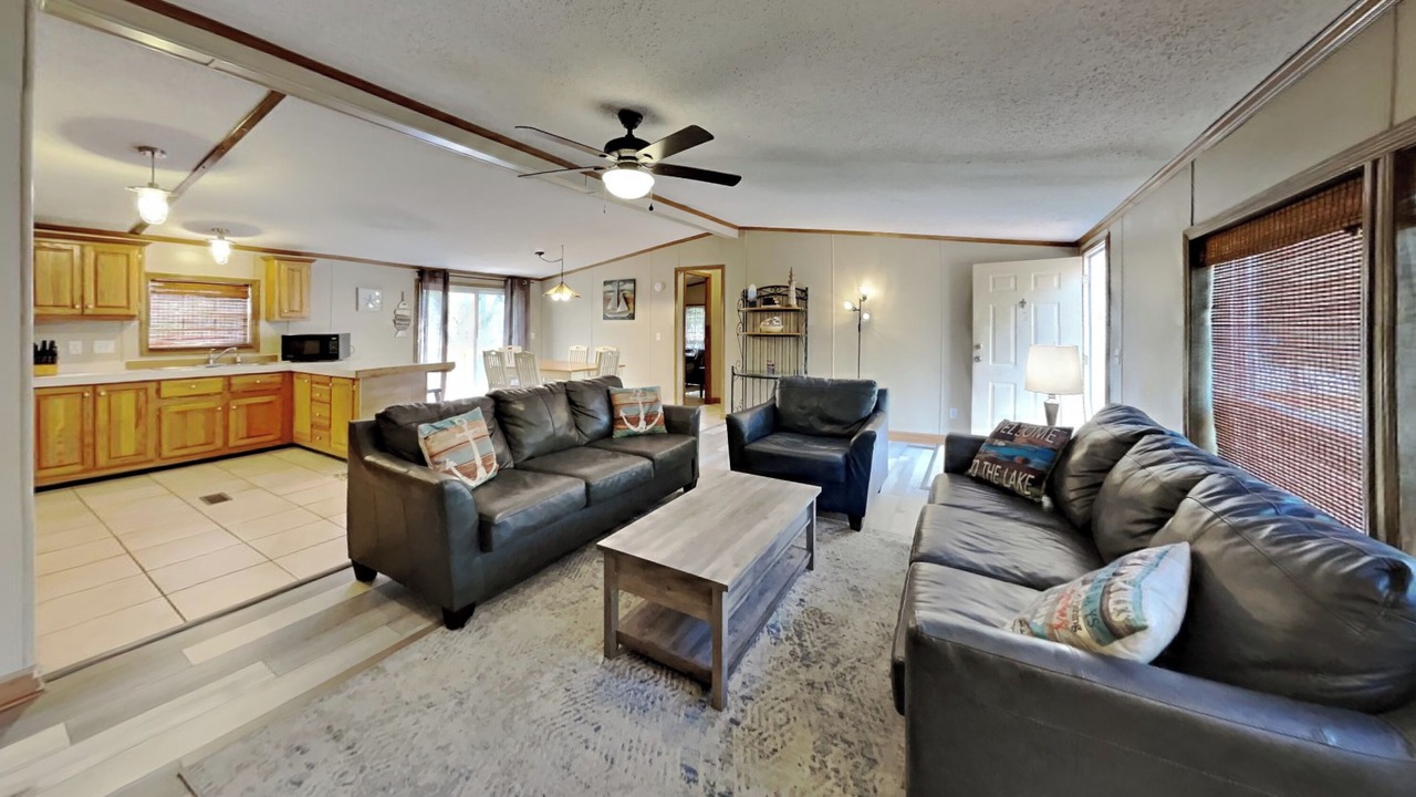 Photo of Livingroom in Put-in-Bay