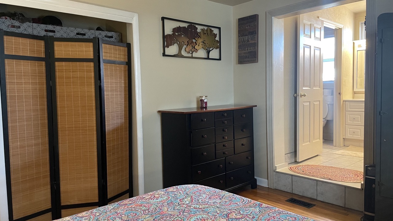 Photo of Bedroom in The Nations