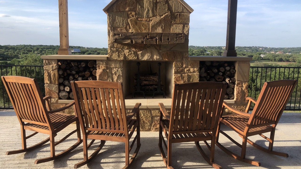 Photo of Livingroom in West Cave Estates