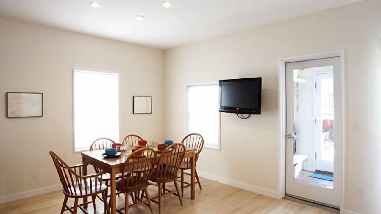 Photo of Livingroom in Newlands