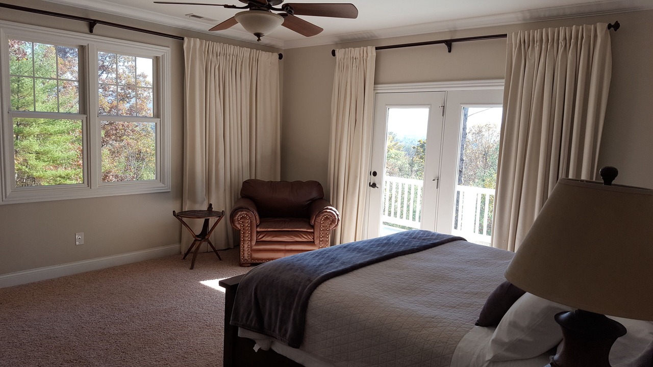 Photo of Bedroom in Weaverville