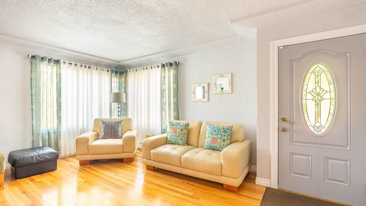 Photo of Livingroom in Alberta Arts District