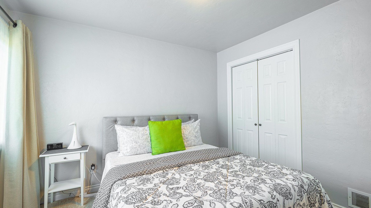 Photo of Bedroom in Alberta Arts District