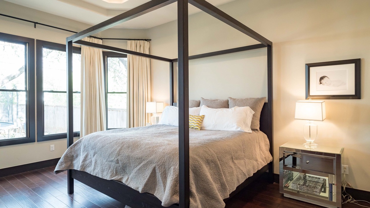 Photo of Bedroom in Tarrytown