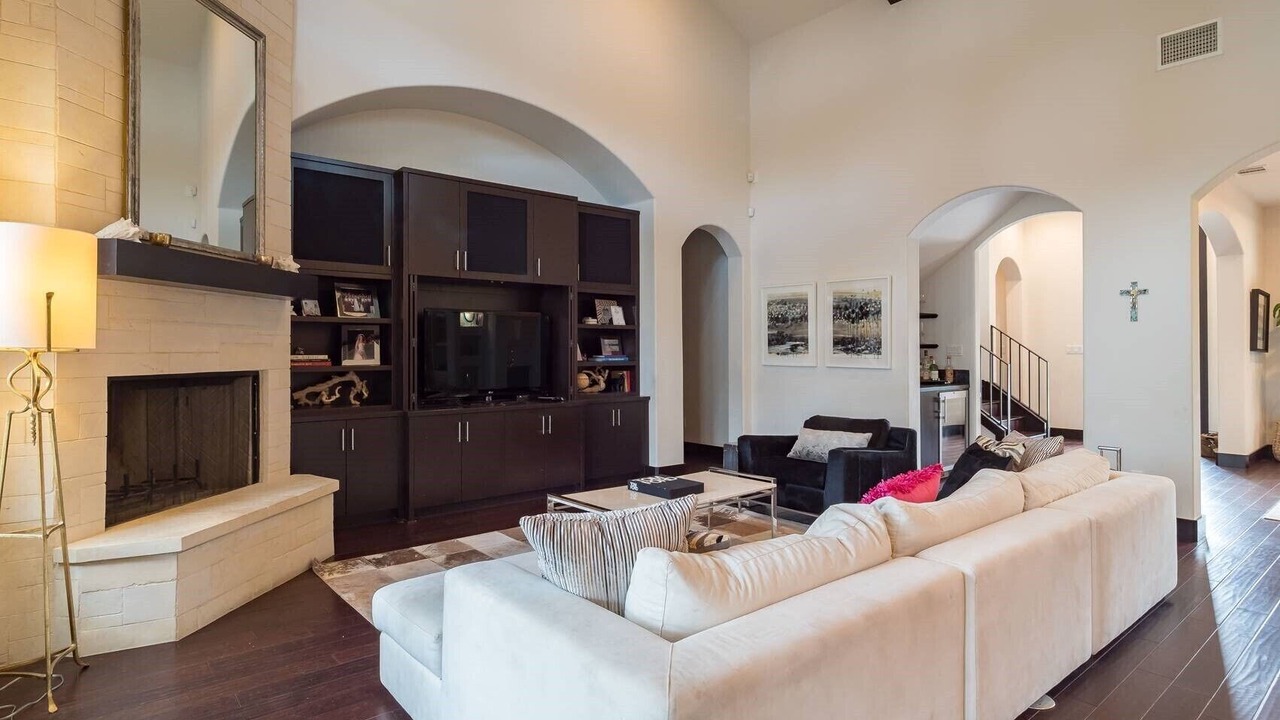 Photo of Livingroom in Tarrytown