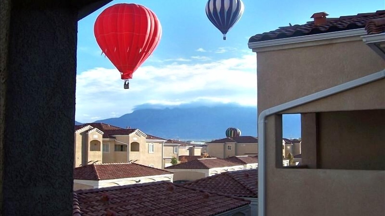 Photo of Patio Balcony in Vista Del Norte Alliance