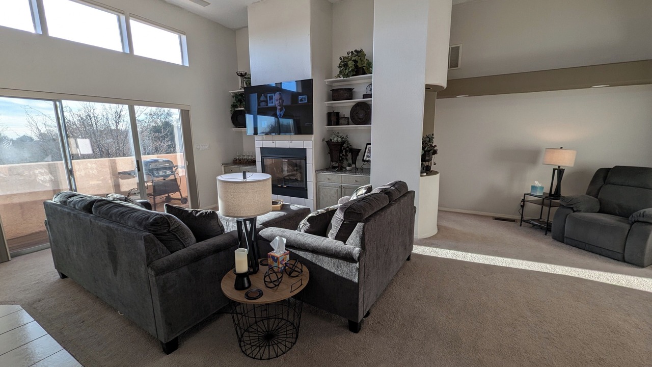 Photo of Livingroom in Northeast Heights