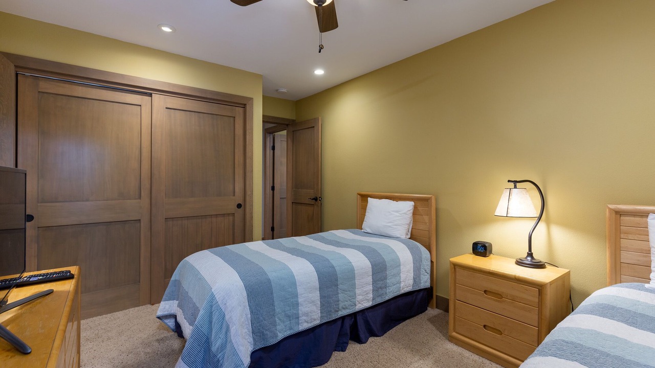 Photo of Bedroom in Four O'Clock