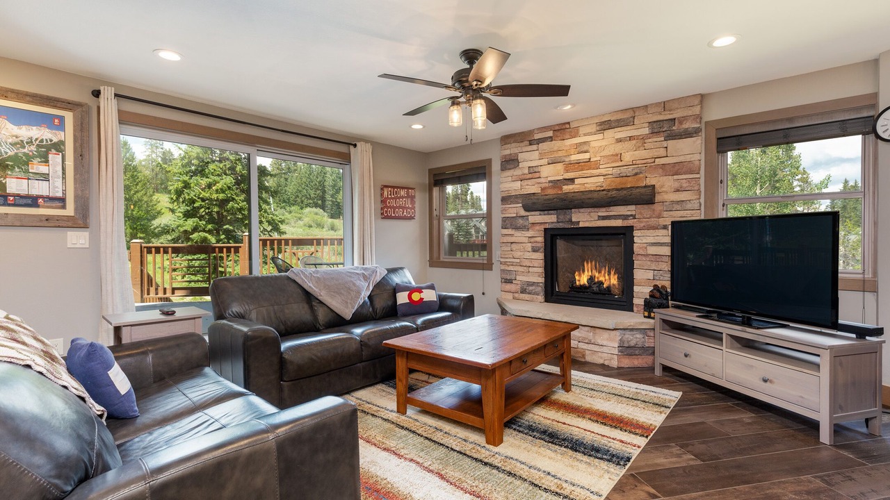 Photo of Livingroom in Four O'Clock