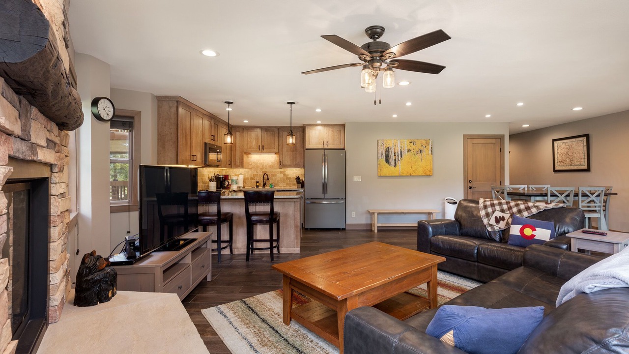 Photo of Livingroom in Four O'Clock