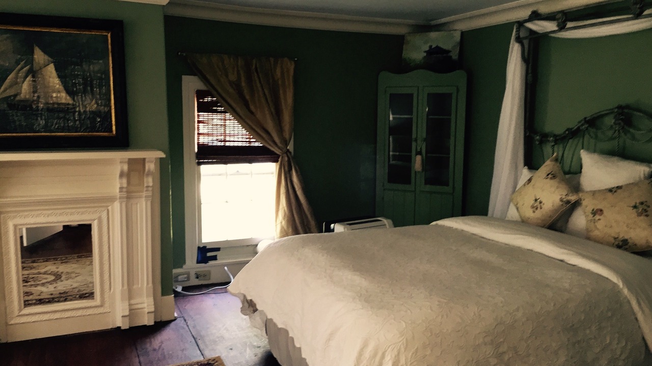 Photo of Bedroom in Lewiston