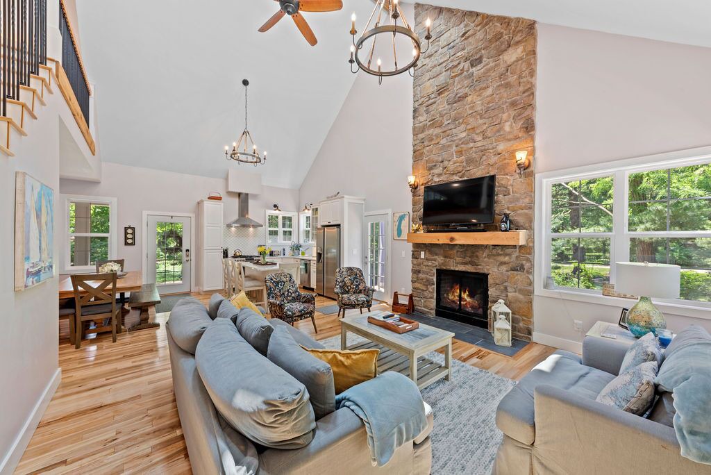 Photo of Livingroom in Harbert