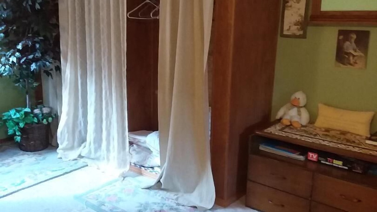 Photo of Bedroom in Happy Valley