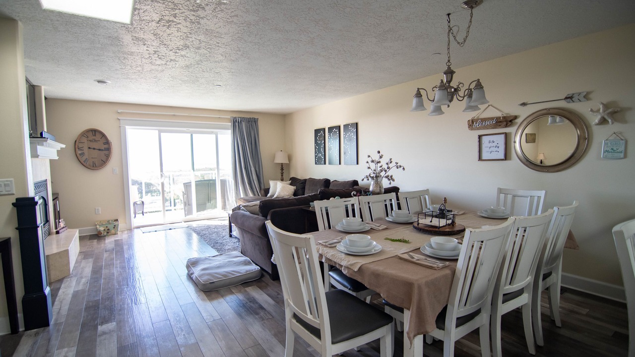 Photo of Livingroom in Rockaway Beach