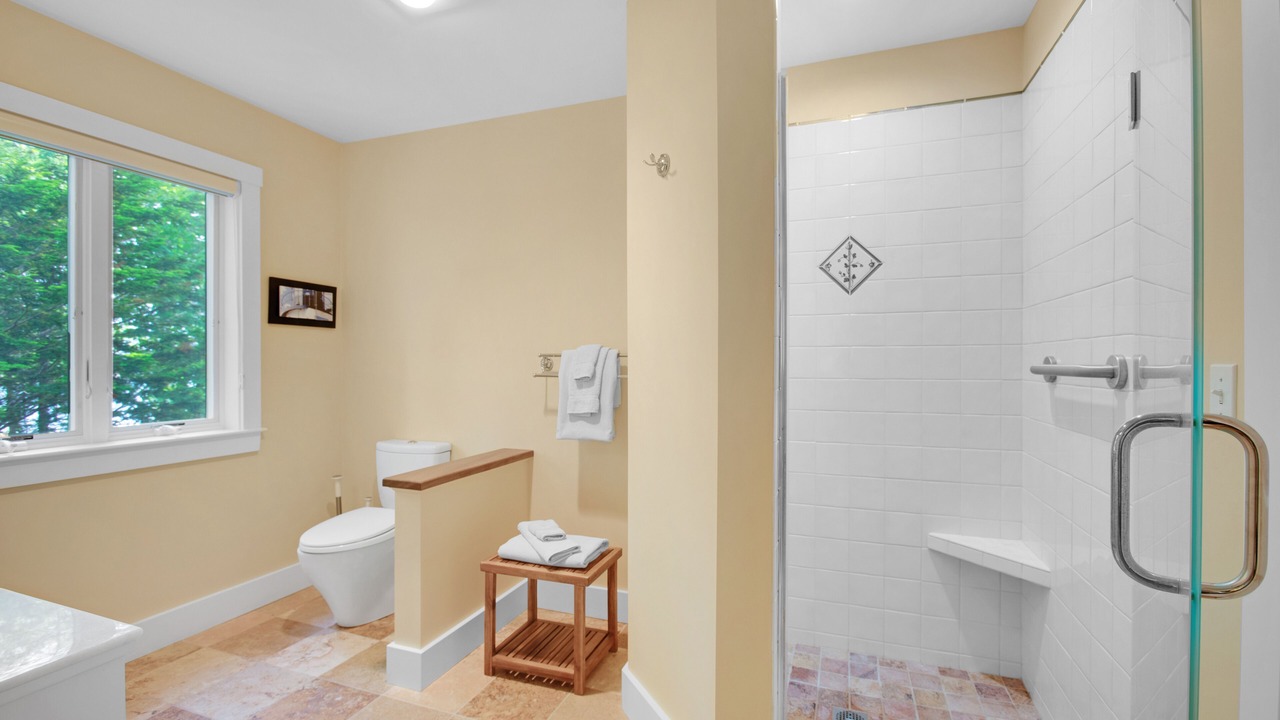 Photo of Bathroom in Tenants Harbor