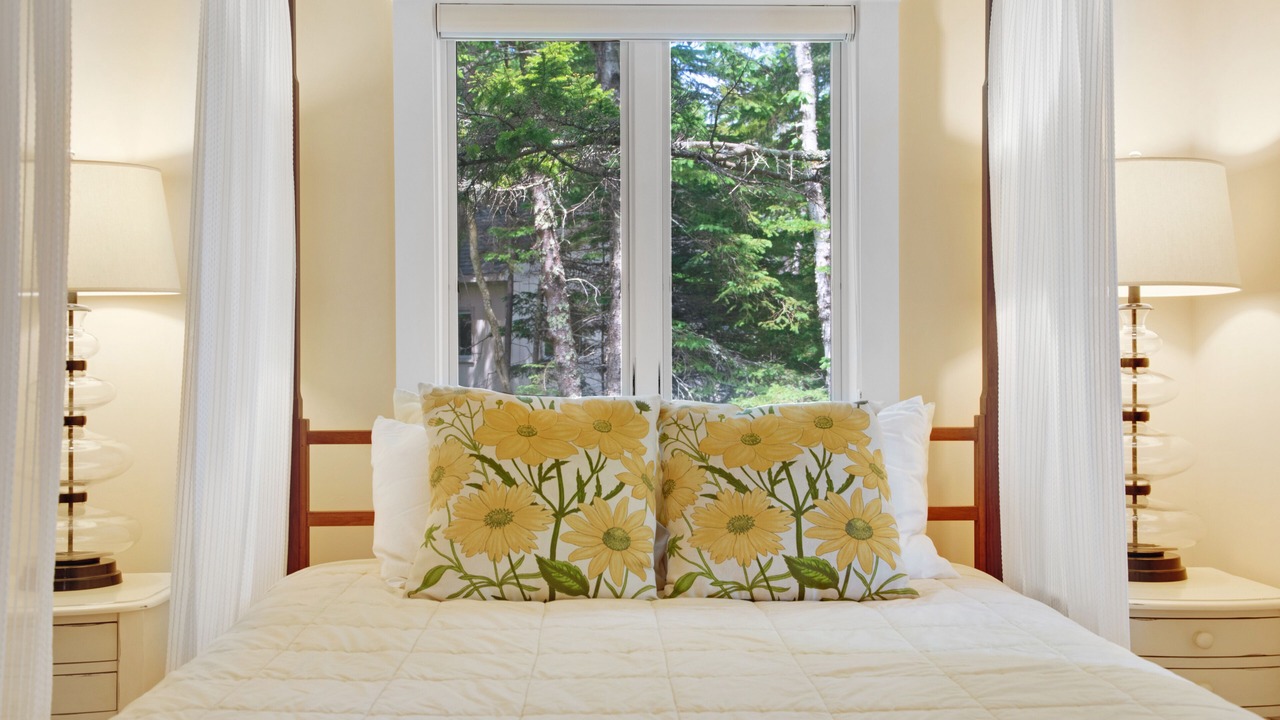 Photo of Bedroom in Tenants Harbor