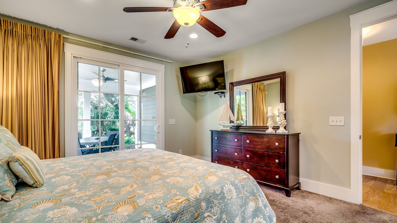 Photo of Bedroom in Windy Hill