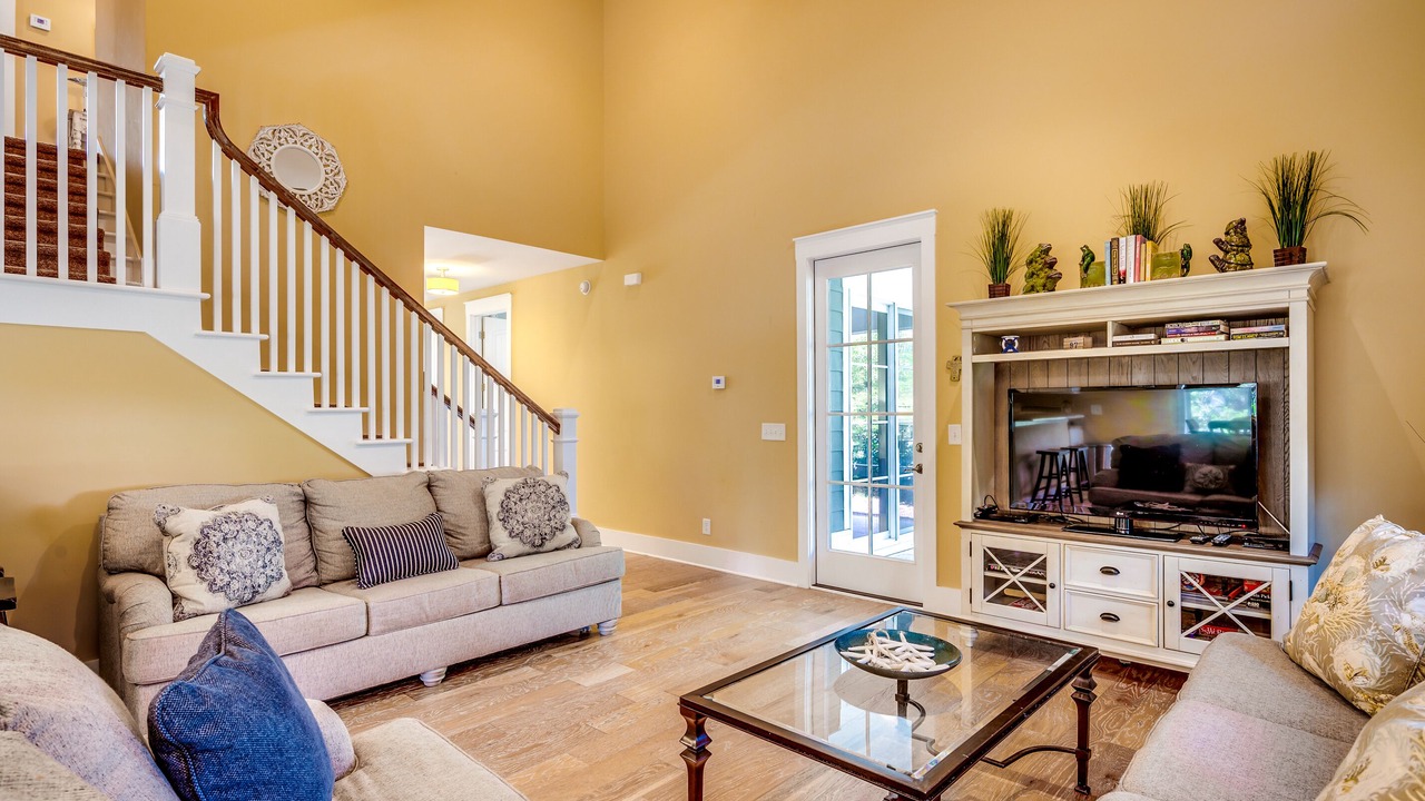 Photo of Livingroom in Windy Hill